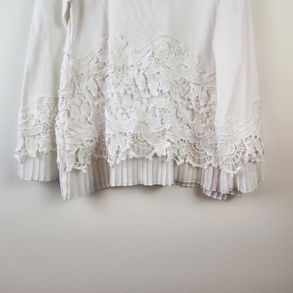 Boston Proper embroidered sweater Top Size Medium off white NWOT - Picture 2 of 8